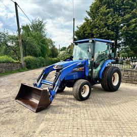 2013 Iseki TG5470 49HP Compact Tractor With Lewis Front Loader And Bucket