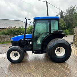 New Holland TN55D 55HP 4WD Compact Tractor